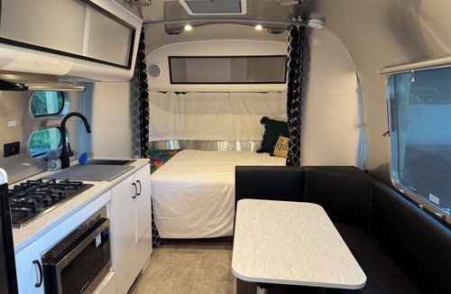 Ashland House | Silver Surfer Airstream with 4 person Hot Tub