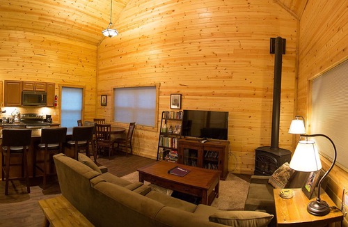 Cooke City-Silver Gate Cabin | Silver Willows Ursa Cabin on 4 Acres by the Creek