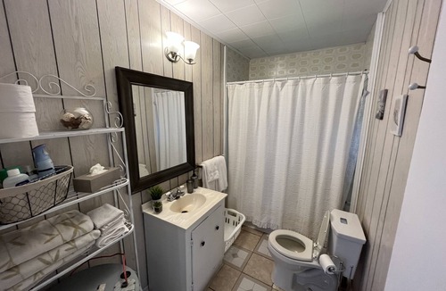 Ramara House | Silver Wood Cottage overlooking Lake Simcoe!
