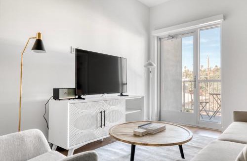 Silver Lake Apartment | Silverlake 1br w wd roof nr 5 10 freeways LAX-978