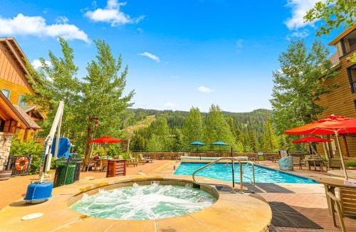 River Run Apartment | Silvermill Lodge 8250