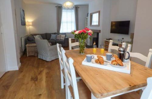 Amble House | Silversands Cottage