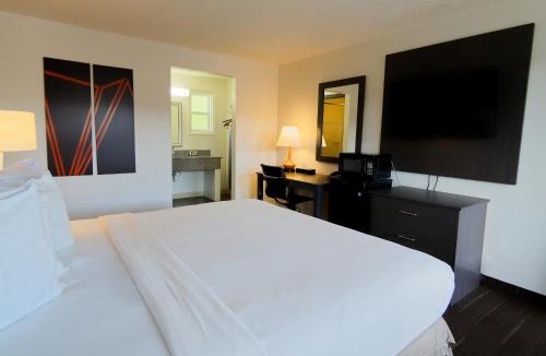 North Spokane Hotel | SilverStone Inn North Spokane