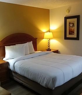 Outlook Hotel | SilverStone Lite