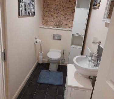 Silverstone House | Silverstone White House