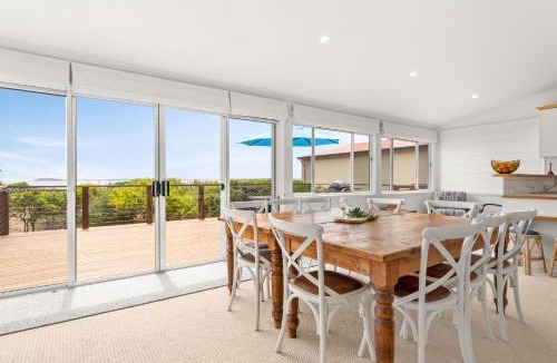 Silverleaves House | SilverTide Retreat