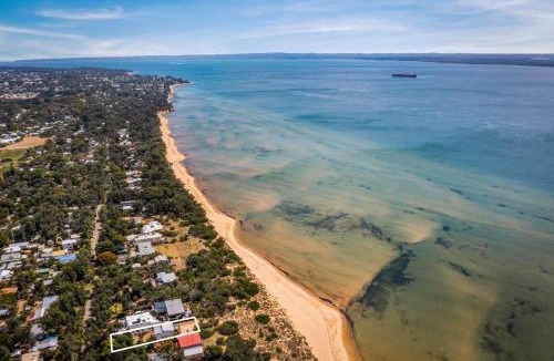 Silverleaves House | SilverTide Retreat