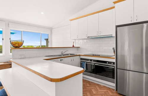 Silverleaves House | SilverTide Retreat in Silverleaves