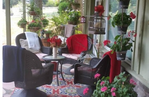 Bayview Apartment | SILVERWOOD, BAYVIEW, LAKE PEND ORIELLE, FARRUGUT PARK HIDEAWAY pet-friendly!