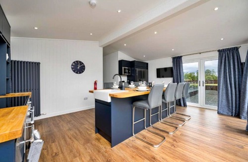 Perth House | Silverwood Executive Chalet