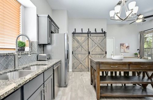 Wells Branch House | `Silverwood` Pet-Friendly! Fire Pit! Near Domain!
