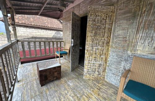 Batubulan Villa | Silvi Joglo House & Private Pool