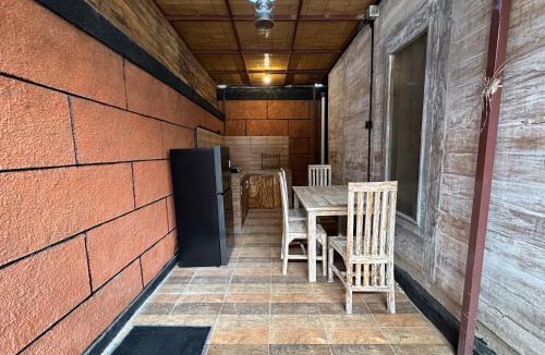 Batubulan Villa | Silvi Joglo House & Private Pool