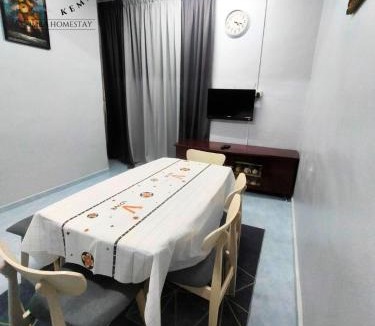 Kampung Geliga Besar House | Simba Homestay Kemaman