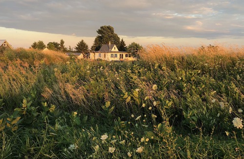 Amherstview Cottage | Simcoe Island retreat