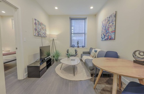 Theatre District Apartment | Simple 1br | Financial District | Keyless Entry