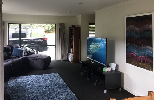 Hilltop House | Simple and comfortable