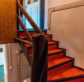 Wilderswil Apartment | Simple and Rustic - Apartment in Historic House