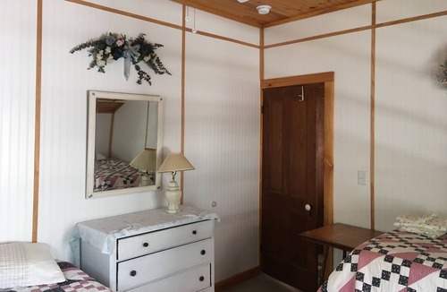 Thousand Island Park Cottage | Simple and Peaceful Retreat - NOT ACCEPTING RESERVATIONS