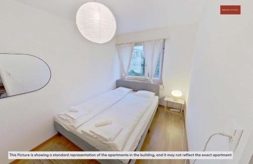 Seebach Apartment | Simple and Warm on Köschenrütistrasse