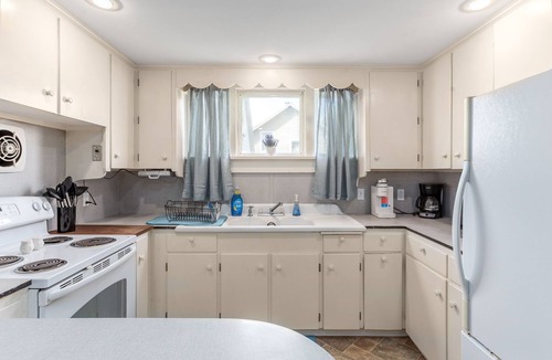 Lairdsville House | Simple Comforts – Family/Pet-Friendly Stay