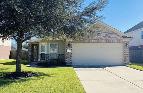 Rosenberg House | Simple Elegance 3bedroom 2bath 4min from Fair Grounds