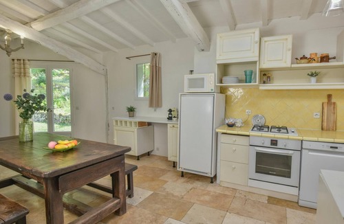 Castelnau-Montratier-Sainte-Alauzie House | Simple holiday home with private pool
