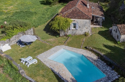 Castelnau-Montratier-Sainte-Alauzie House | Simple holiday home with private pool