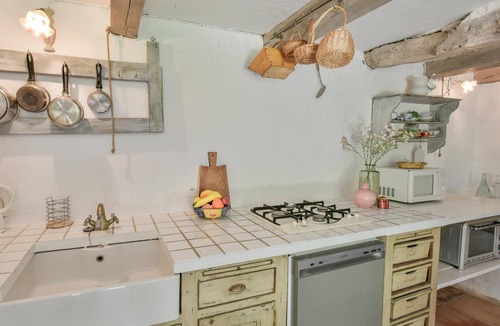 Montcuq House | Simple holiday home with private pool