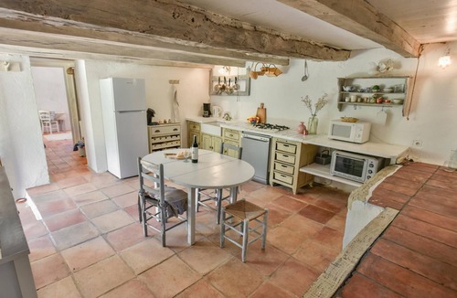 Montcuq House | Simple holiday home with private pool