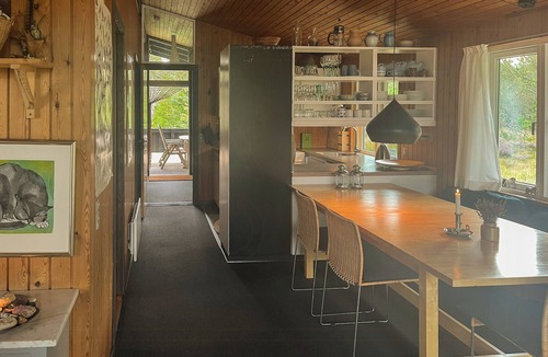 Skiveren House | Simple living in the 70s summer house at Skiveren