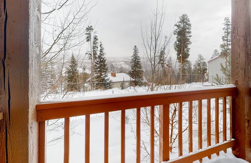 Winter Park Apartment | Simple & Lovely Studio with Wood Fireplace, WiFi & Mountain View Balcony