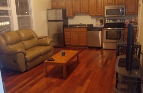 Niskayuna Apartment | simple one bedroom free parking