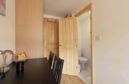 Heaton House | Simple Private Studio