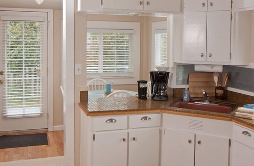 Old Town House | SIMPLICITY - Simple says it all, in town, nice views.