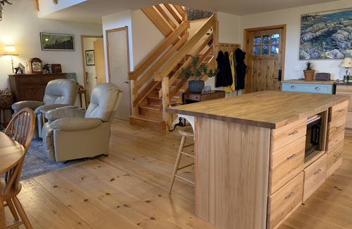 Sedgwick House | Simplify! Amazing views. Loaded kitchen. Pet friendly. Stargazing.