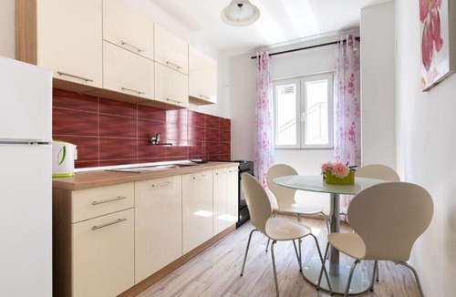 Rogoznica Apartment | Simplistic Apartment in Rogoznica near Sea Beach