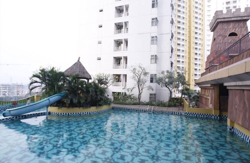 Panunggangan Utara Apartment | Simply and Cozy Pool View 2BR at Great Western Apartment