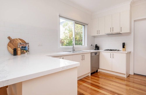 Hampton House | Simply Hampton by Property Mums