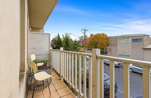 Kensington Apartment | Simply Kensington by Ready Set Stay