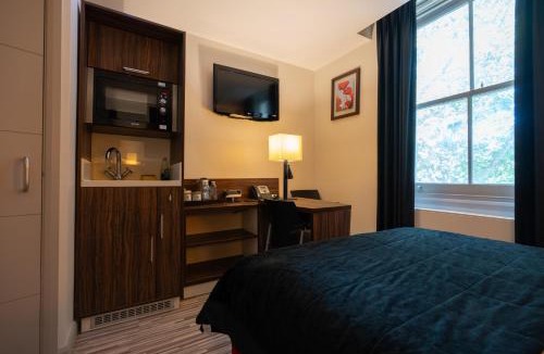West Kensington Hotel | Simply Rooms & Suites