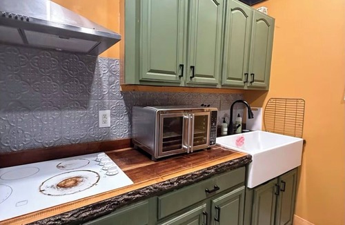 Niskayuna Apartment | Simply serenading Studio located in Niskayuna