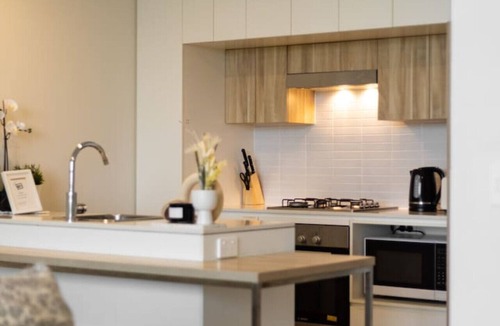 Hamilton Apartment | Simply stunning! Riverside 1BR apt @Hamilton