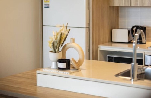 Hamilton Apartment | Simply stunning! Riverside 1BR apt @Hamilton