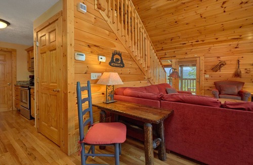 Black Bear Falls Cabin | Simply the Best - Amazing Views, Spacious Decks! High Mountain Lodge