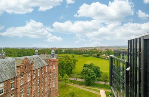 Laurieston Apartment | Simpsons Loan - 428