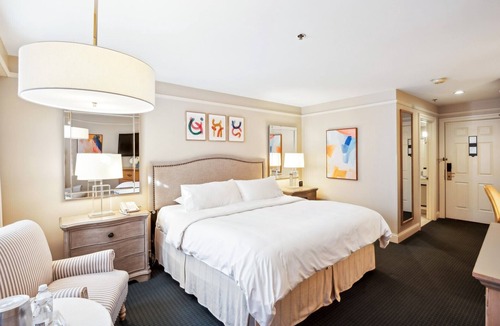 Simsbury Center Hotel | Simsbury Inn