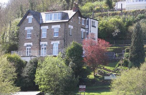 Lynton House | Sinai House