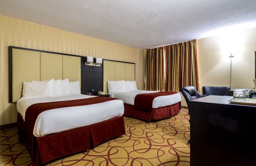 Gander Hotel | Sinbad's Hotel & Suites