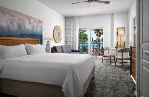 Palm Beach Shores Hotel | Singer Island | Beach Weekend Escape | Pools, Sandy Beach & Sunsets
